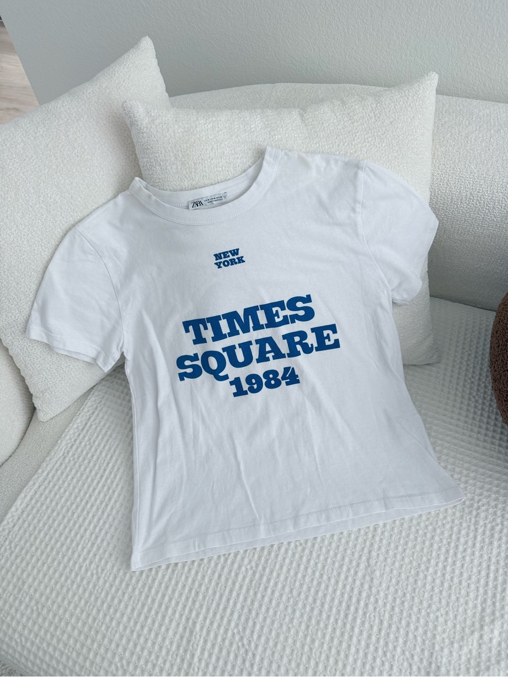 Zara Women's White "Times Square 1984"t shirt